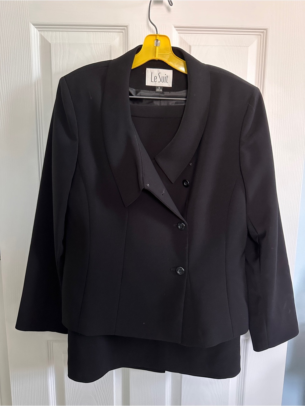 Le Suit Black Women's Two-Button Notch Collar Blazer